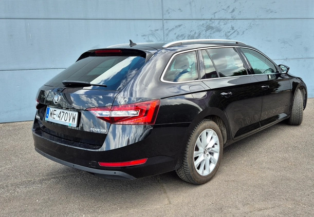 Skoda Superb cena 99500 przebieg: 153776, rok produkcji 2019 z Cieszyn małe 154